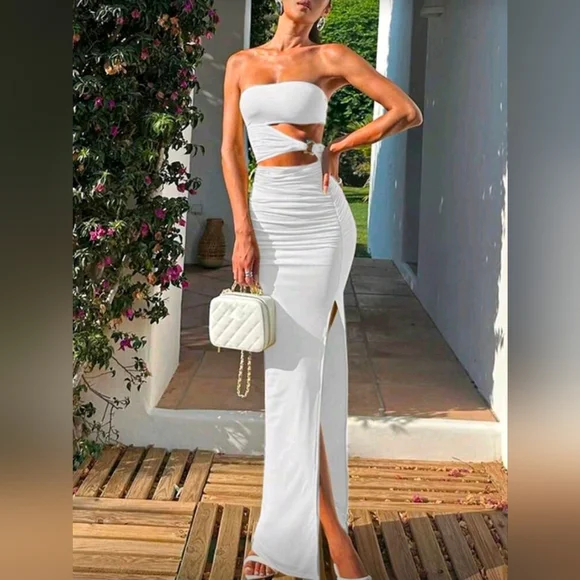 Solid Color Strapless Hollow Out Dress - Picture 3 of 4